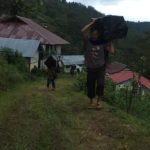 Personil TNI-Polri Kawal Ketat Logistik Pemilu dari Simbuang ke Gudang KPUD Tana Toraja