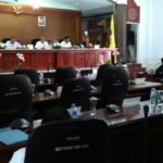 6 FRAKSI DPRD TORUT TERIMA LKPJ BUPATI, DISERTAI SEJUMLAH CATATAN