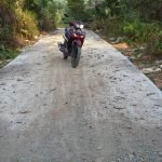 Jalan Rabat Beton ke Gunung Ponglumbaja Desa Kampung Baru Diduga Menyalahi Bistek