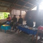 Komsos Babinsa Desa Leboni Dampingi Warga Tani Untuk Peningkatan Produksi 