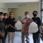 Tori Coffee Serahkan Bantuan 50 Paket Makanan pada Satgas Covid-19 Torut 