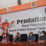 Saat Pendaftaran Balon Bupati, KPU Tana Toraja Himbau Masyarakat Tidak Berbondong-bondong antar Jagoannya