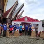 Pemkab Torut Serahkan Bantuan Korban Kebakaran Rumah di Pangli