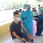 Pemkab Toraja Utara gelar Vaksinasi dan Swab Antigen Covid-19 untuk Pelayan Publik