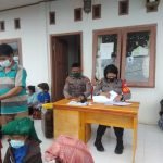 Meski Terhalang Longsor, Tim Vaksinasi Door To Door Polres Tator Tembus Daerah Pelosok