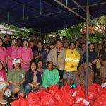 Korban Banjir Terima Ratusan Paket Sembako dari Polres Toraja Utara 