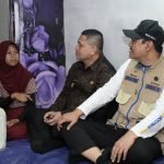 Gus Ipul Tinjau Rumah Naila yang Bikin Presiden Terharu, Pastikan Relokasi Berjalan Cepat